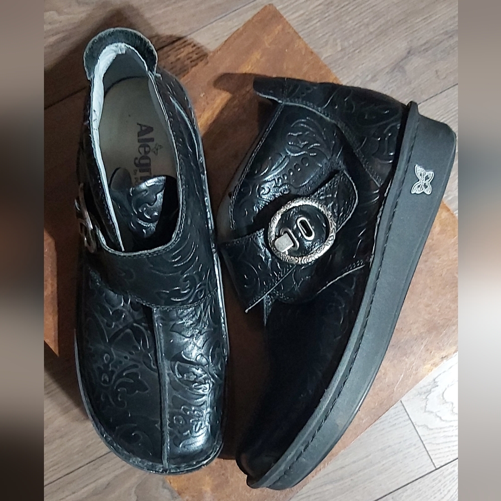 ALEGRIA Caiti Bootie with Buckle
